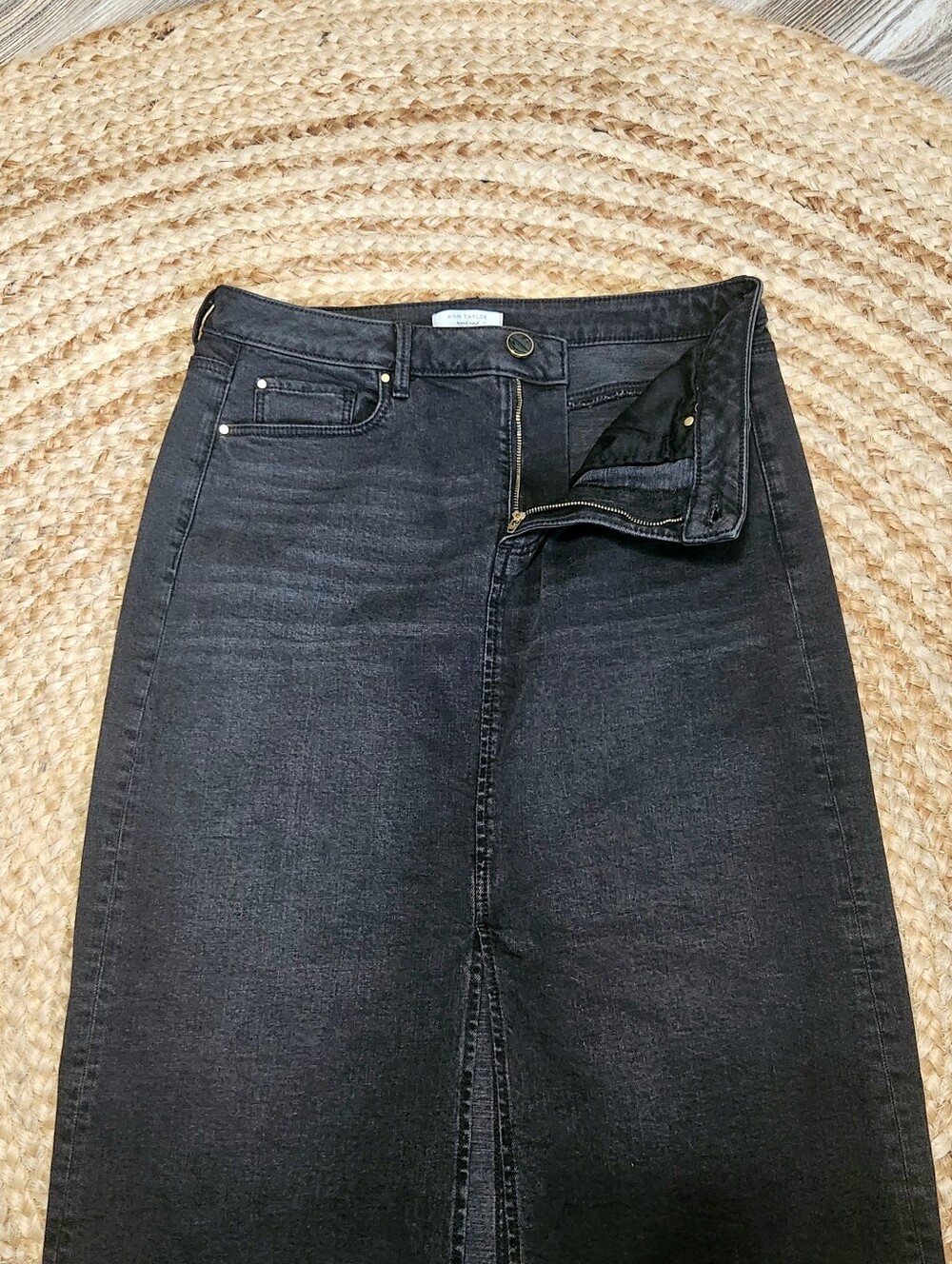 Ann Taylor Weekend Deep Split Front Washed Black Jean Denim Maxi Skirt Women 10 - Picture 3 of 11